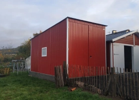 Garáže v barevném provedení 181