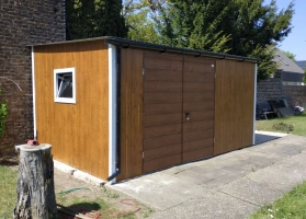 Garáže v barevném provedení 81