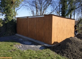 Garáže v barevném provedení 126