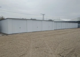 Garáže v barevném provedení 191