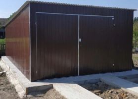 Garáže v barevném provedení 260