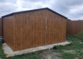 Garáže v barevném provedení 161