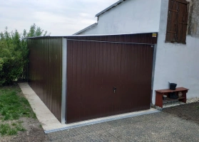 Garáže v barevném provedení 33