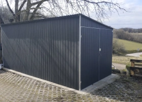 Garáže v barevném provedení 127