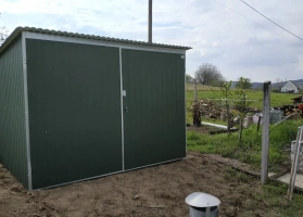 Garáže v barevném provedení 138