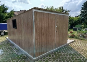 Garáže v barevném provedení 270