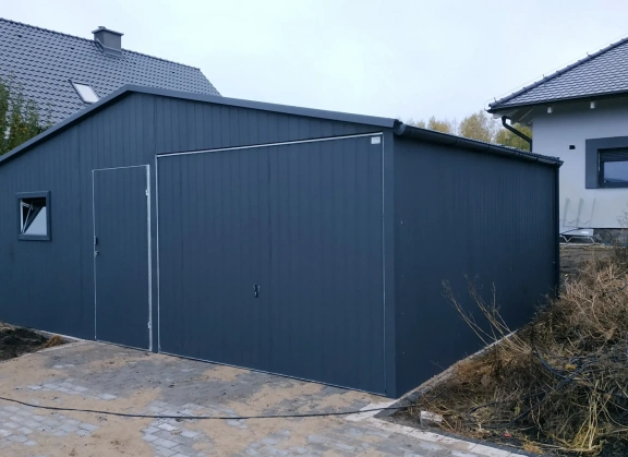 Garáže v barevném provedení 180