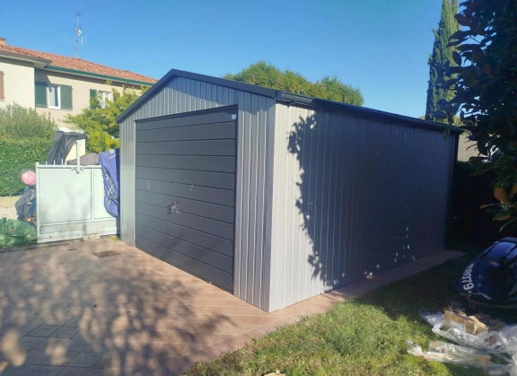 Garáže v barevném provedení 289